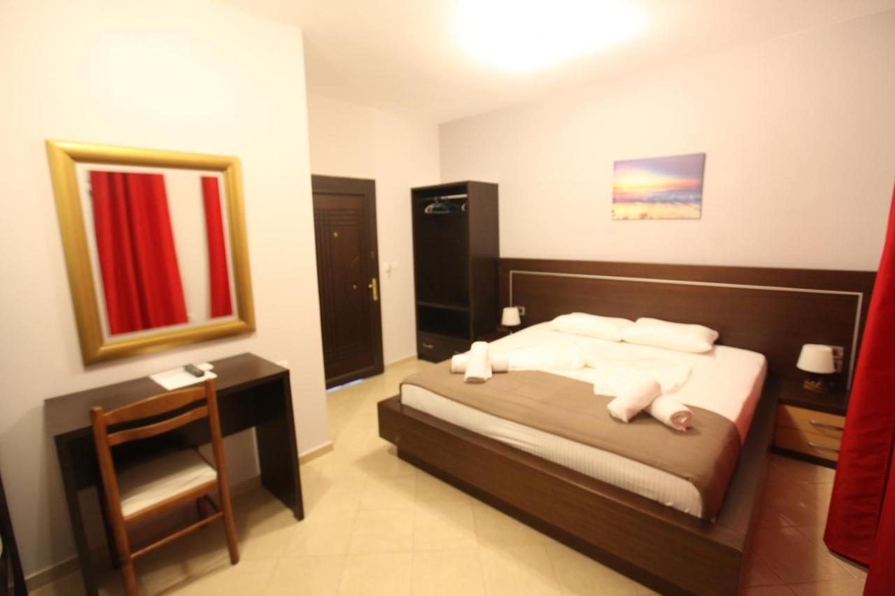 Hotel Prishtina Saranda Dış mekan fotoğraf