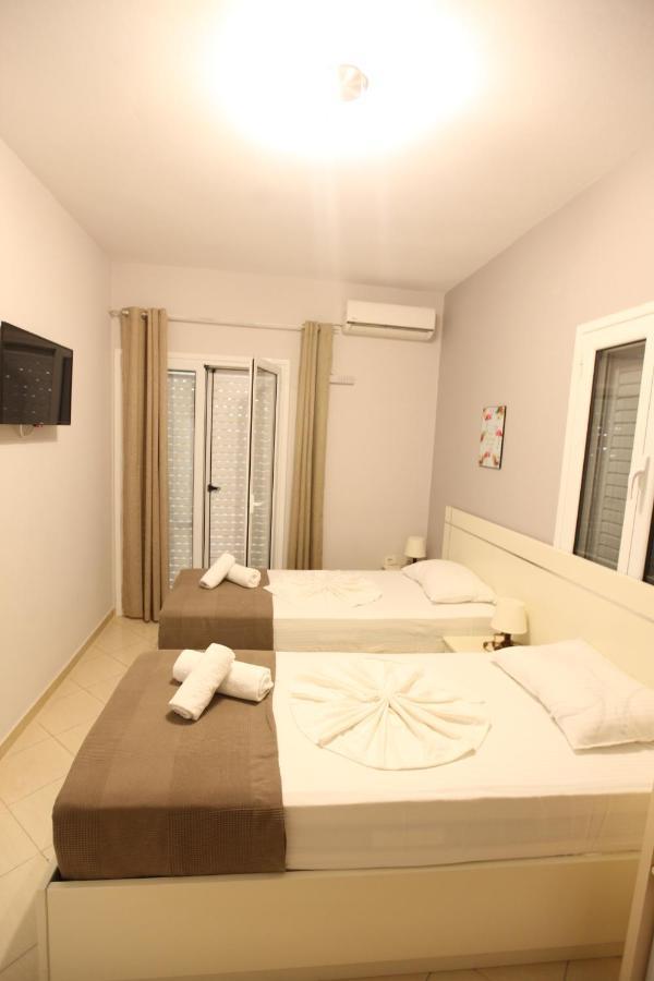 Hotel Prishtina Saranda Dış mekan fotoğraf