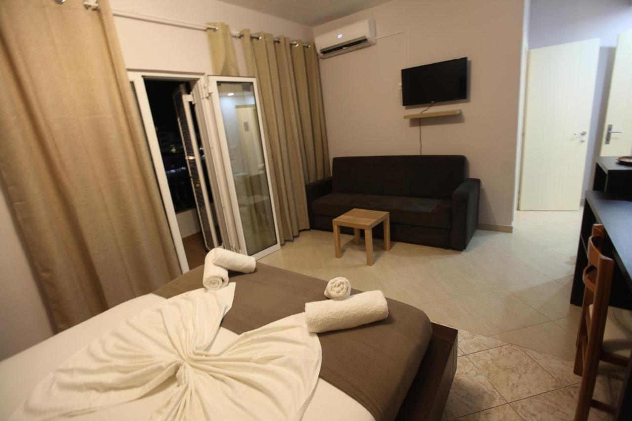 Hotel Prishtina Saranda Dış mekan fotoğraf