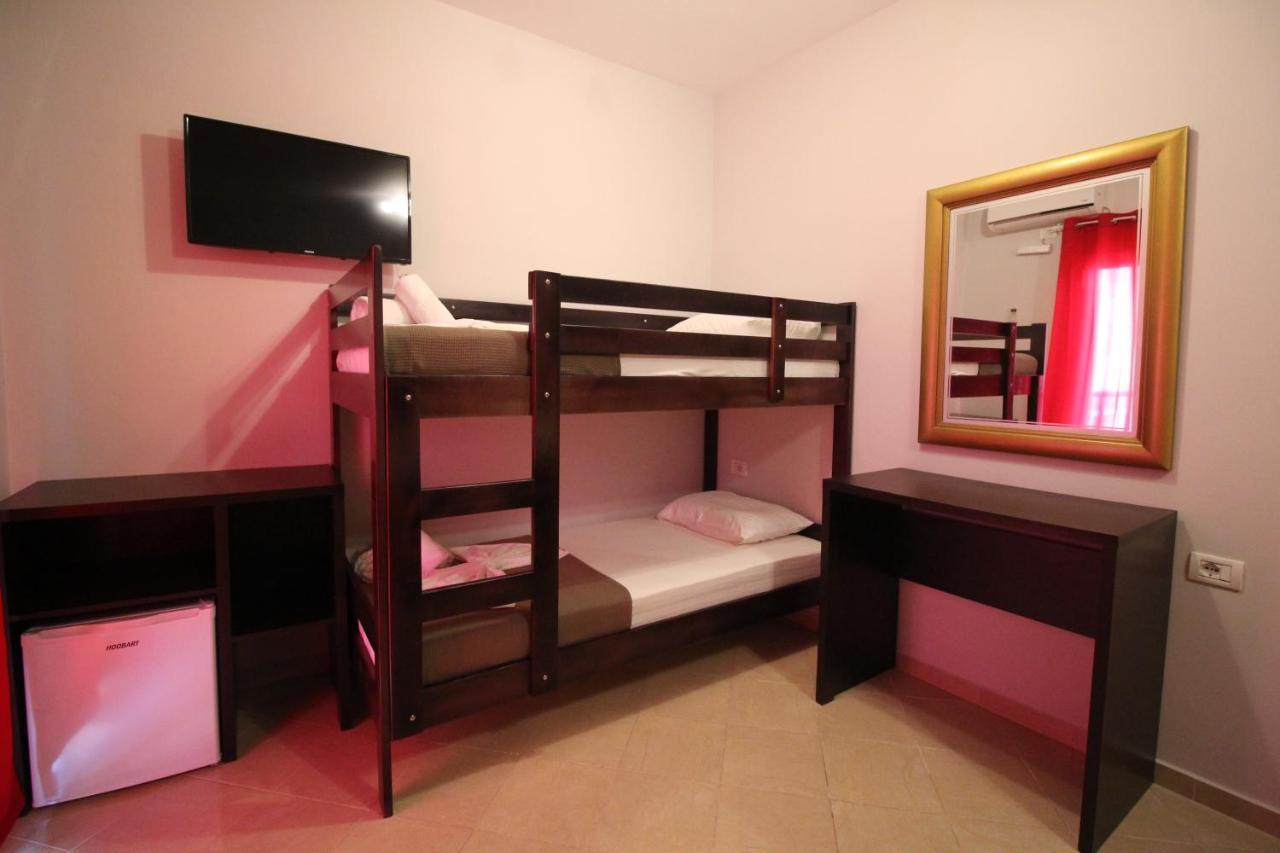 Hotel Prishtina Saranda Dış mekan fotoğraf